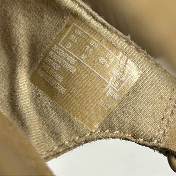 Clark Women's Tan Wedge Sandals 11 - Picture 7 of 9